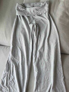 Brandy Melville Yoga pants